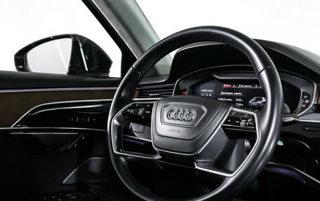 Audi A8, 2018 год, 6 900 000 рублей, 17 фотография