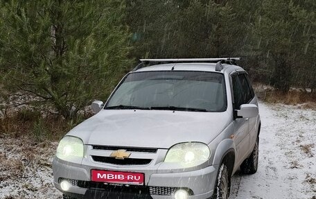 Chevrolet Niva I рестайлинг, 2009 год, 460 000 рублей, 1 фотография