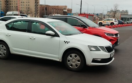 Skoda Octavia, 2019 год, 900 000 рублей, 2 фотография