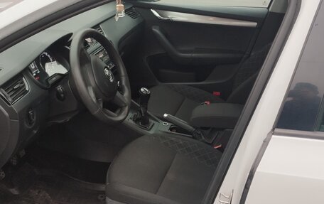 Skoda Octavia, 2019 год, 900 000 рублей, 5 фотография