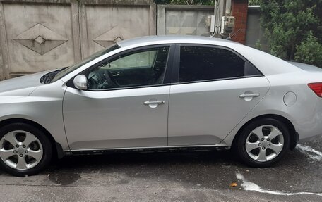 KIA Cerato III, 2010 год, 830 000 рублей, 2 фотография