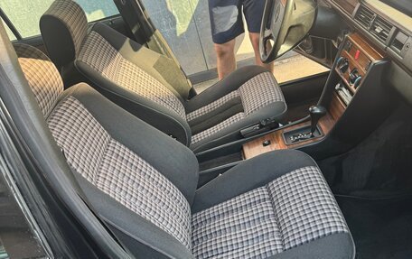 Mercedes-Benz W124, 1987 год, 480 000 рублей, 10 фотография