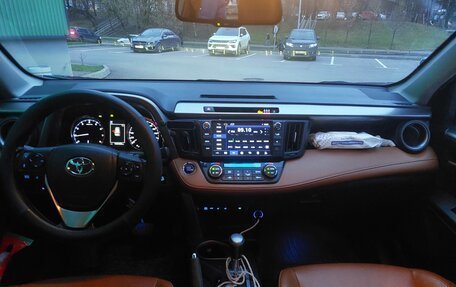 Toyota RAV4, 2016 год, 2 750 000 рублей, 14 фотография