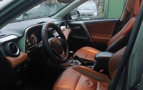 Toyota RAV4, 2016 год, 2 750 000 рублей, 10 фотография