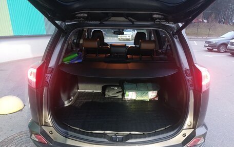 Toyota RAV4, 2016 год, 2 750 000 рублей, 9 фотография