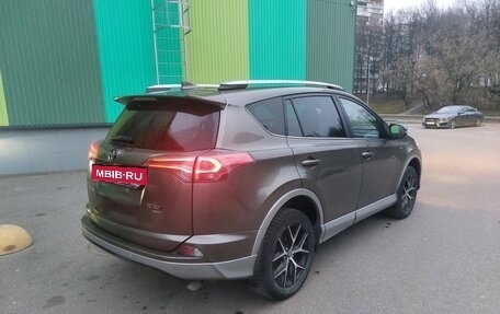 Toyota RAV4, 2016 год, 2 750 000 рублей, 3 фотография