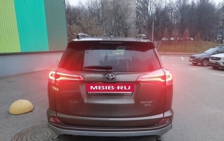 Toyota RAV4, 2016 год, 2 750 000 рублей, 6 фотография