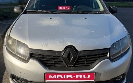 Renault Logan II, 2015 год, 230 000 рублей, 5 фотография