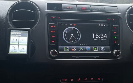 Volkswagen Amarok I рестайлинг, 2010 год, 1 599 000 рублей, 7 фотография