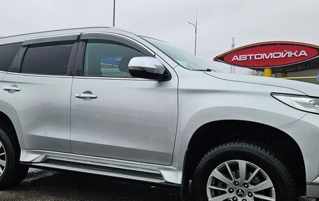 Mitsubishi Pajero Sport III рестайлинг, 2018 год, 2 650 000 рублей, 3 фотография