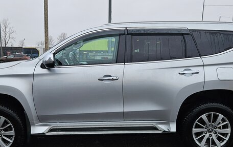 Mitsubishi Pajero Sport III рестайлинг, 2018 год, 2 650 000 рублей, 4 фотография