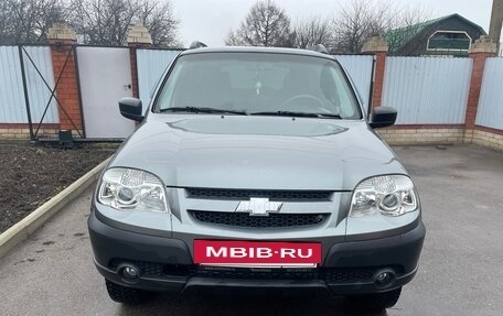 Chevrolet Niva I рестайлинг, 2019 год, 920 000 рублей, 3 фотография