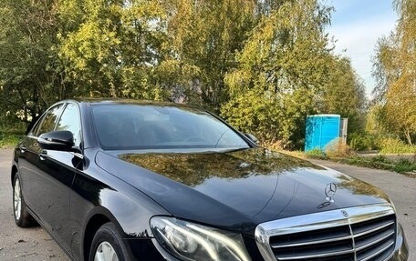 Mercedes-Benz E-Класс, 2019 год, 2 800 000 рублей, 2 фотография