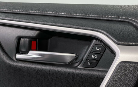 Toyota RAV4, 2022 год, 3 797 000 рублей, 15 фотография