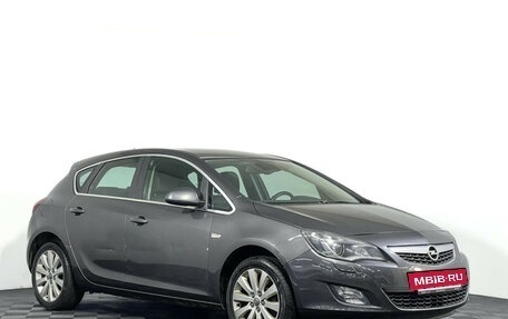 Opel Astra J, 2010 год, 797 000 рублей, 3 фотография