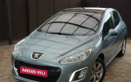 Peugeot 308 II, 2011 год, 699 000 рублей, 2 фотография