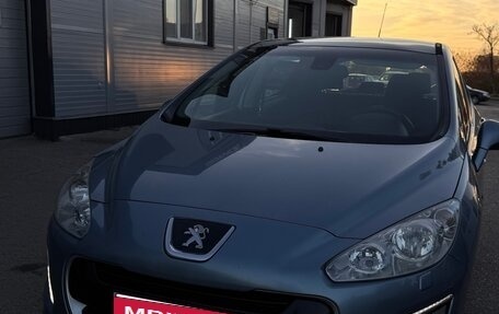 Peugeot 308 II, 2011 год, 699 000 рублей, 24 фотография