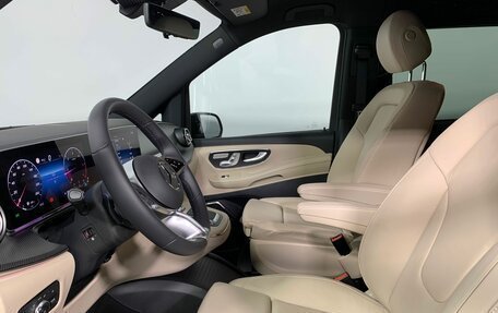 Mercedes-Benz V-Класс, 2024 год, 18 076 500 рублей, 8 фотография