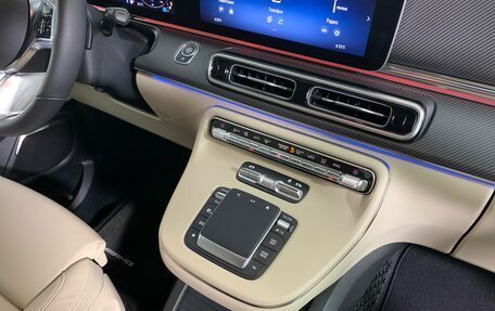 Mercedes-Benz V-Класс, 2024 год, 18 076 500 рублей, 24 фотография