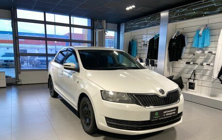 Skoda Rapid I, 2015 год, 950 000 рублей, 3 фотография
