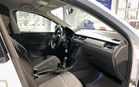 Skoda Rapid I, 2015 год, 950 000 рублей, 8 фотография