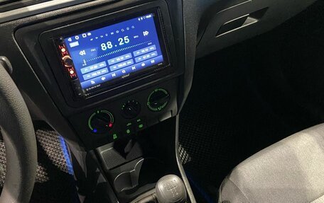 Skoda Rapid I, 2015 год, 950 000 рублей, 19 фотография