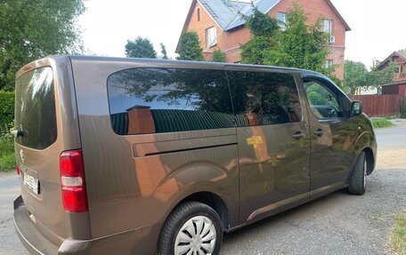 Peugeot Traveller I, 2018 год, 3 000 000 рублей, 3 фотография