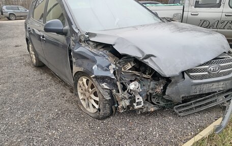 KIA cee'd I рестайлинг, 2009 год, 250 000 рублей, 2 фотография