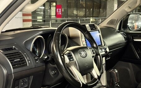 Toyota Land Cruiser Prado 150 рестайлинг 2, 2012 год, 2 450 000 рублей, 13 фотография