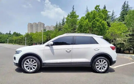 Volkswagen T-Roc I, 2022 год, 1 466 000 рублей, 8 фотография