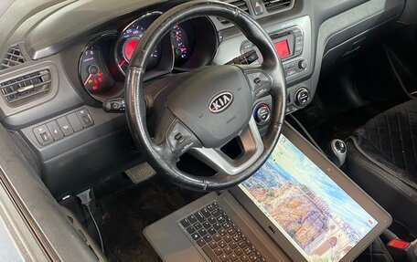 KIA Rio III рестайлинг, 2012 год, 860 000 рублей, 5 фотография