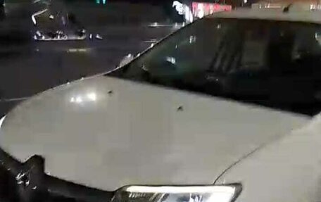 Renault Logan II, 2021 год, 740 000 рублей, 1 фотография