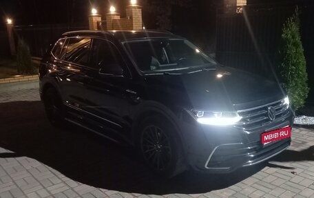 Volkswagen Tiguan II, 2021 год, 4 200 000 рублей, 1 фотография