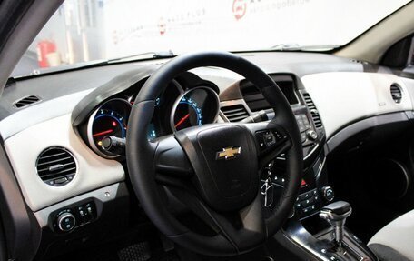 Chevrolet Cruze II, 2011 год, 599 000 рублей, 7 фотография