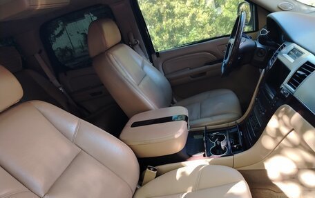 Cadillac Escalade III, 2009 год, 1 450 000 рублей, 13 фотография