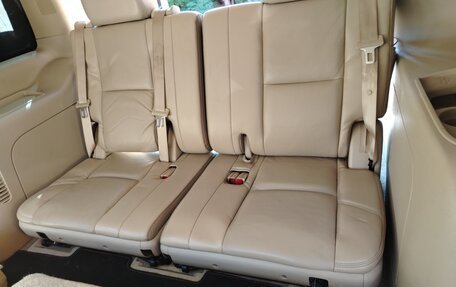 Cadillac Escalade III, 2009 год, 1 450 000 рублей, 15 фотография