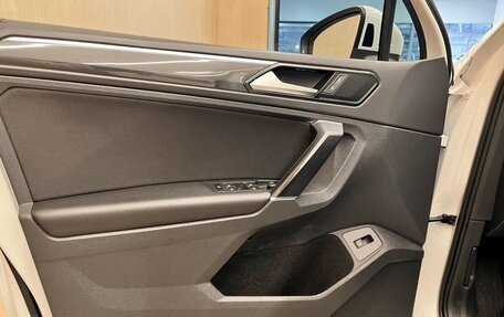 Volkswagen Tiguan II, 2017 год, 2 599 000 рублей, 8 фотография