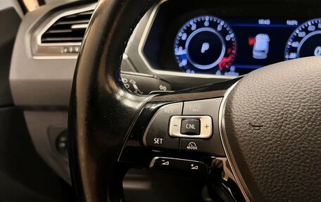 Volkswagen Tiguan II, 2017 год, 2 599 000 рублей, 13 фотография