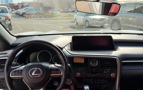 Lexus RX IV рестайлинг, 2019 год, 6 300 000 рублей, 7 фотография