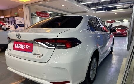 Toyota Corolla, 2022 год, 1 750 000 рублей, 10 фотография