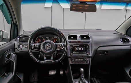 Volkswagen Polo VI (EU Market), 2018 год, 1 275 000 рублей, 6 фотография