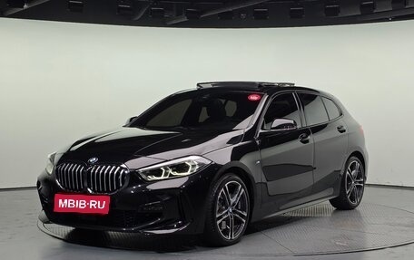 BMW 1 серия, 2024 год, 3 790 000 рублей, 1 фотография