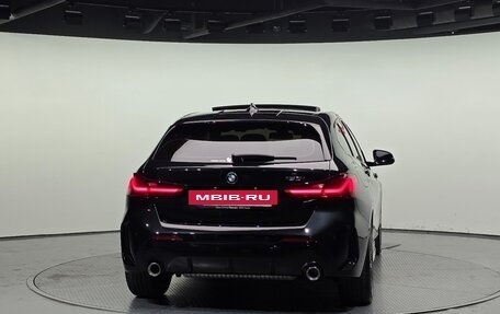 BMW 1 серия, 2024 год, 3 790 000 рублей, 4 фотография