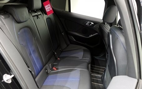 BMW 1 серия, 2024 год, 3 790 000 рублей, 13 фотография