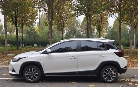 Toyota Yaris XP150 рестайлинг, 2022 год, 1 300 000 рублей, 3 фотография