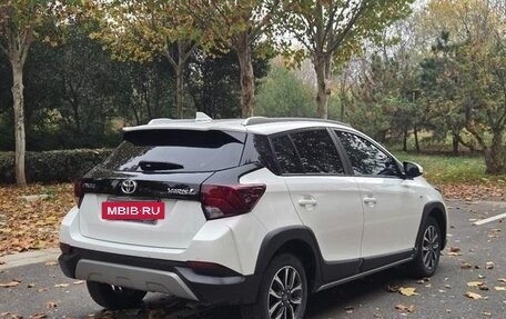 Toyota Yaris XP150 рестайлинг, 2022 год, 1 300 000 рублей, 6 фотография