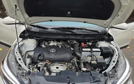 Toyota Yaris XP150 рестайлинг, 2022 год, 1 300 000 рублей, 20 фотография