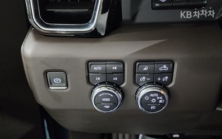 GMC Sierra, 2024 год, 6 850 000 рублей, 20 фотография