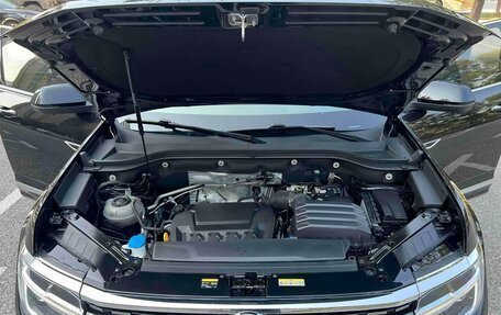 Volkswagen Teramont I, 2024 год, 5 200 000 рублей, 23 фотография