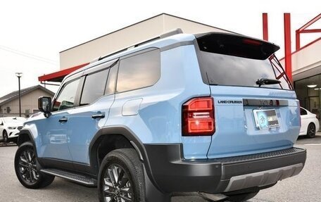 Toyota Land Cruiser Prado, 2024 год, 7 500 000 рублей, 4 фотография